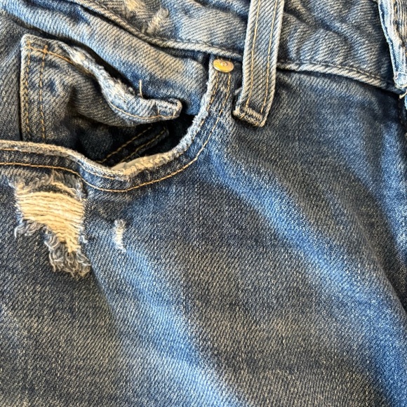 Paige jeans Sarah Straihht Leg Crop. Size 26. EUC. Perfectly‎ lightly distressed - Picture 8 of 8